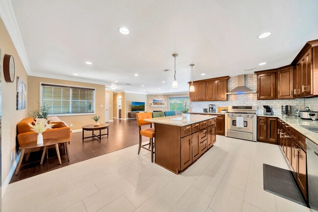 Photo - 13341 Cromwell Dr.