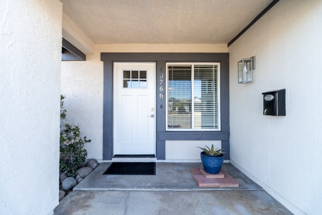 Photo - 10766 Parkdale Ave