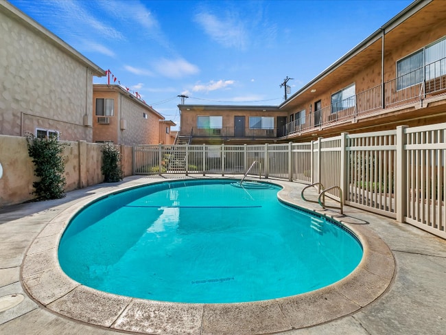 Building Photo - 16229 Woodruff Ave