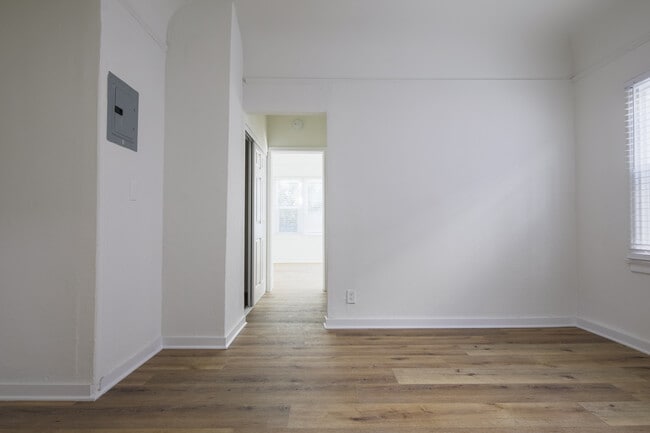 Photo - Newly Remodeled Studio Apartment