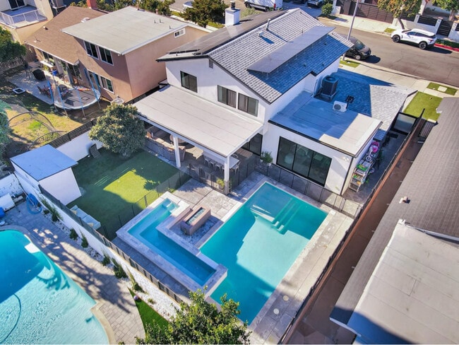 Photo - 6324 Geyser Ave