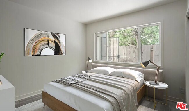 Photo - 656 Indiana Ave Unit 2