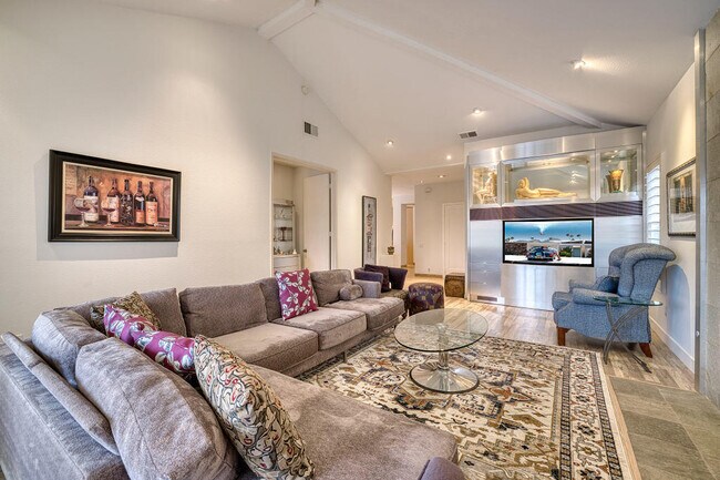 Photo - 17 Lakeshore Dr