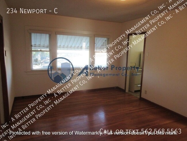 Building Photo - 234 Newport-C Unit C
