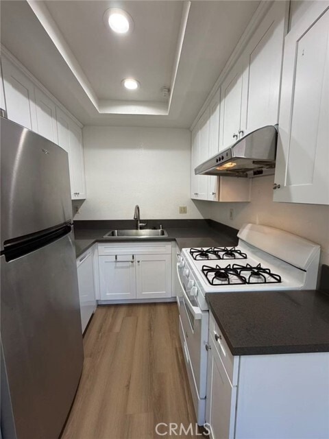 Photo - 800 Grand