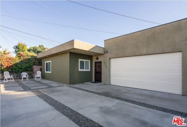Photo - 3216 W 30th St House