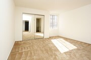 Bedroom - Encino Palms Apartments