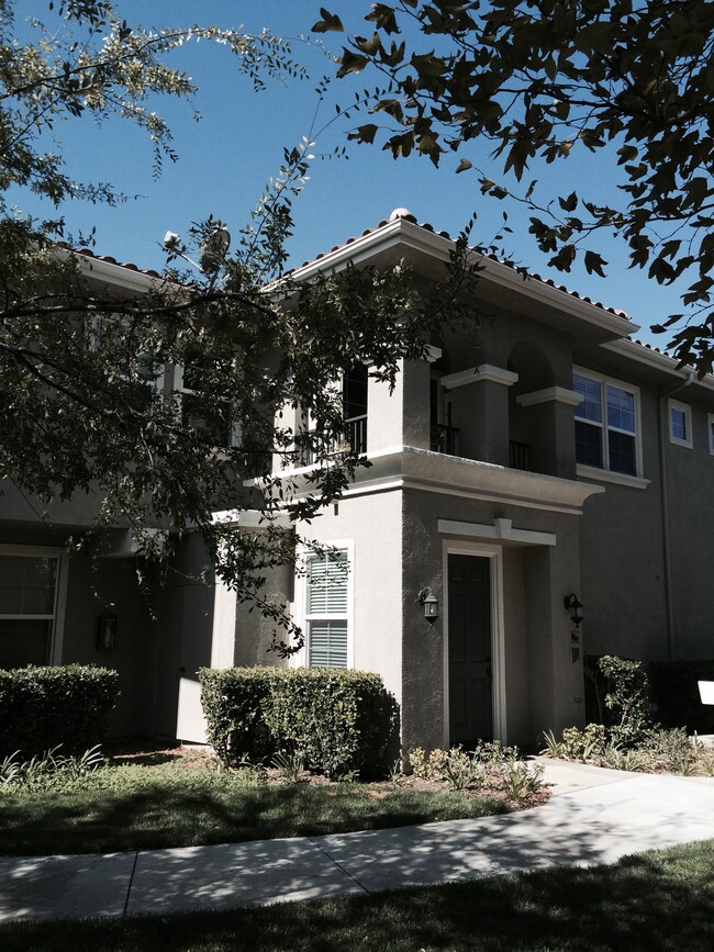 Photo - 27352 Oaktree Pl Townhome