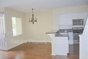 Photo - 313 Harbor Breeze Dr