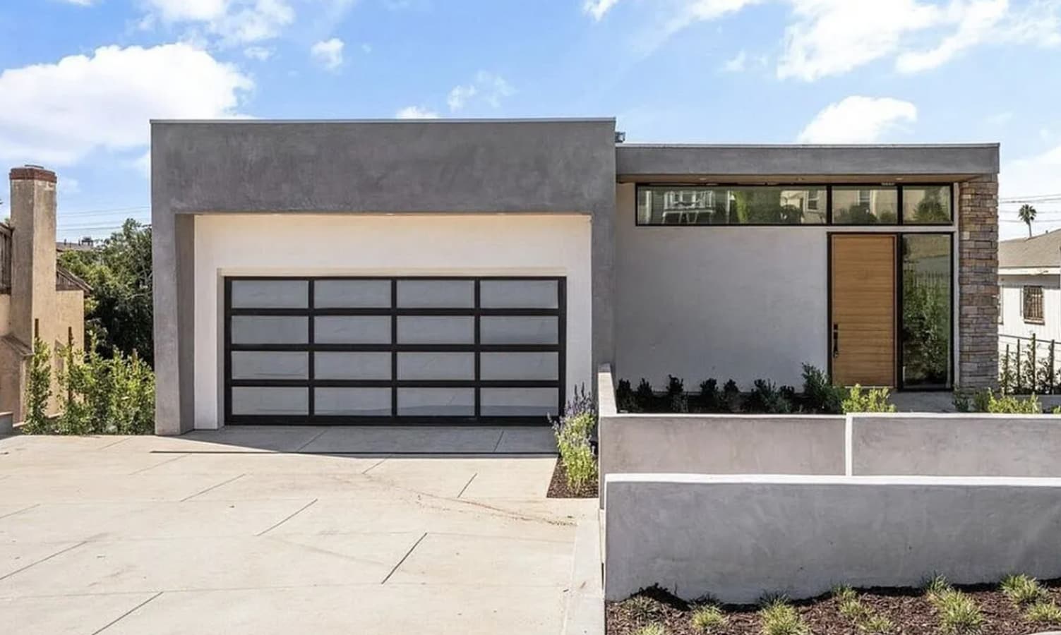 Photo - 3515 Oceanview Avenue.