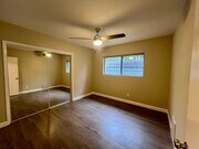 Photo - 5811 Agnes Ave