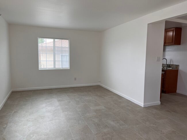 Photo - 754 48th St Unit 754