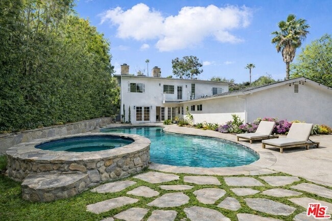 Photo - 5220 Melvin Ave