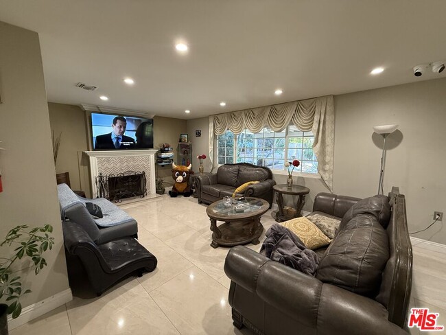 Photo - 12623 Jolette Ave