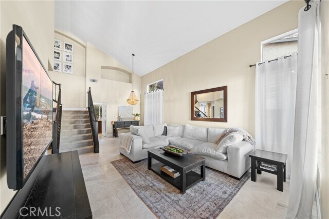 Photo - 24 Golden Rain