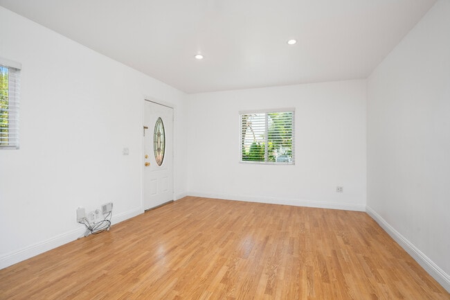 Photo - 1836 Euclid St Unit #A