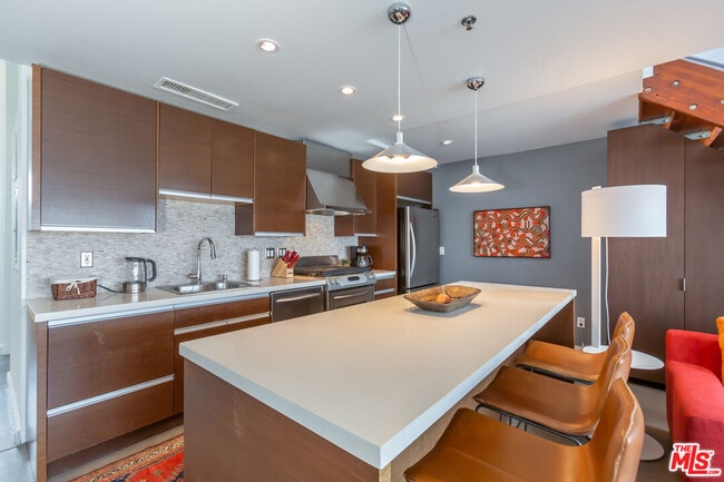 Photo - 615 Hampton Dr Unit A304