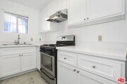 Photo - 1753 N Kenmore Ave