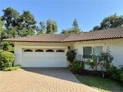 Photo - 1411 Greenoaks Dr House