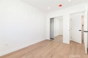 Photo - 13932 Vanowen St