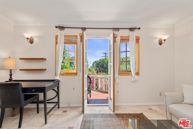 Photo - 8298 Presson Pl