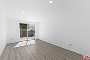 Photo - 20500 Archwood St House