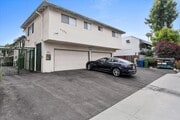 Photo - 4458 Woodman Ave
