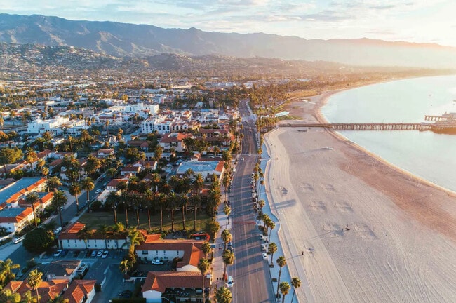 Photo - 810 E Anapamu St