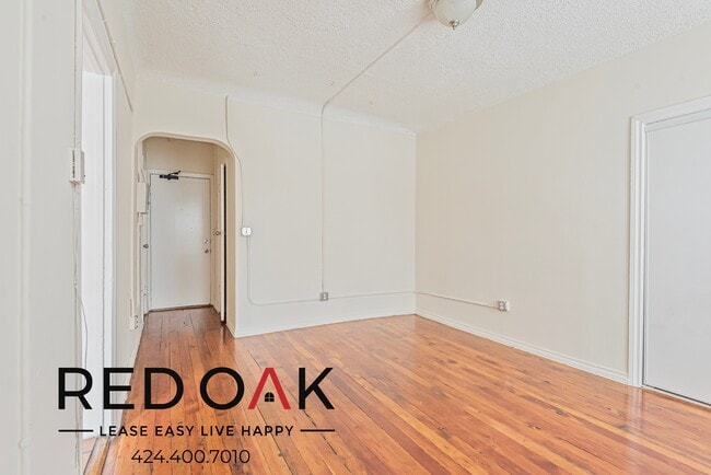 Photo - 832 S Oxford Ave Condo Unit 409