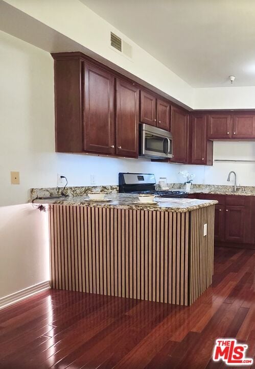 Photo - 1025 Dewey Ave Unit 205