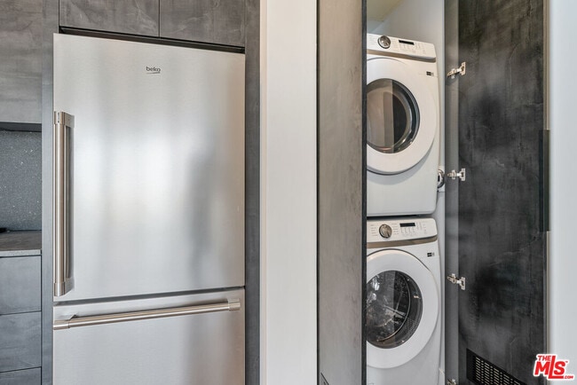 Photo - 10700 Tabor St Unit 215