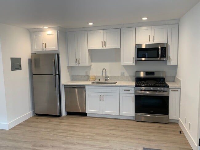 350 Hermosa Ave - 350 Hermosa Ave