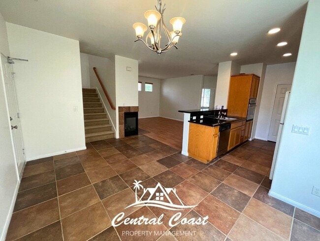 Photo - 2219 Cordoban Ln