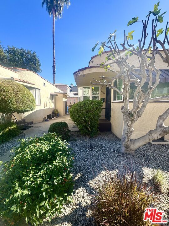 Photo - 4804 Bellflower Ave