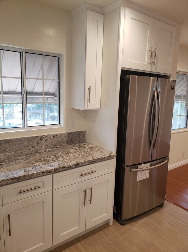 Photo - 2515 1/2 Foothill Blvd Unit 2515 1/2
