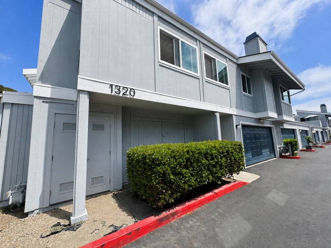 Building Photo - 1320 San Simeon Ct