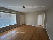 Photo - 6509 Whitman Ave