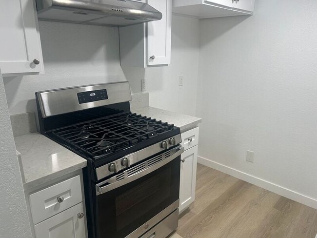 Photo - 8603 Fenwick St