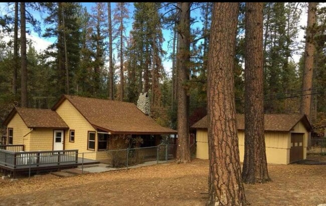 Building Photo - 53570 Tollgate Rd Rental