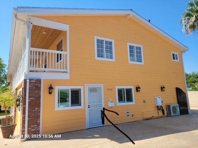 Building Photo - 9771 Paso Robles Ave Rental