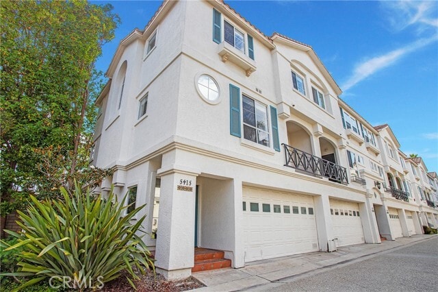 Photo - 5415 Marine Ave