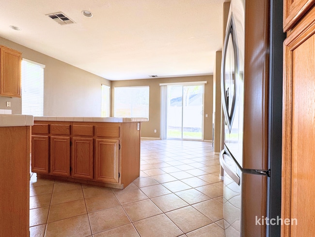 Photo - 40269 Miklich Dr