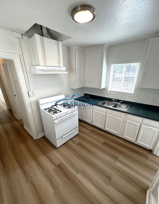 Photo - 1273 Chestnut Ave Unit 1277