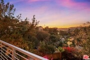 Photo - 728 Montecito Dr