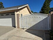 Photo - 6495 Hope St