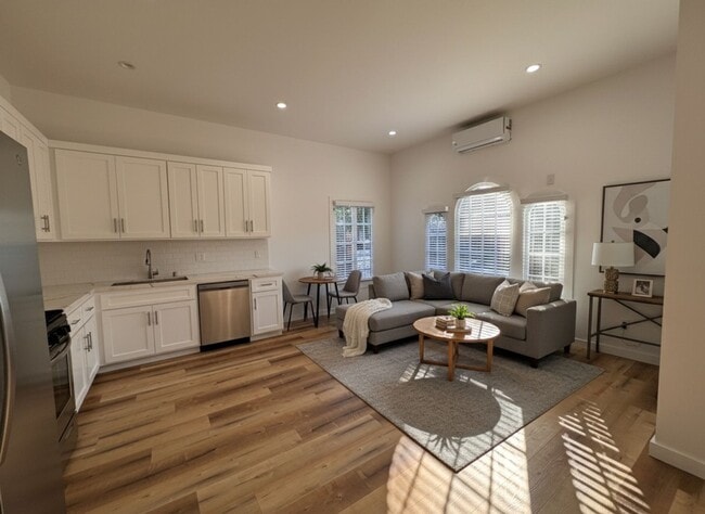 Photo - 1289-1291 West 22nd St Unit 1289