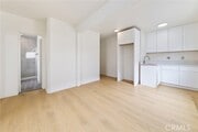 Photo - 311 Edgewater Pl Unit B