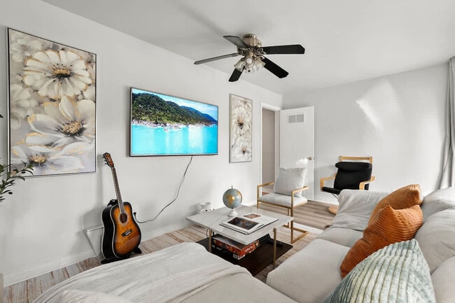 Photo - 4989 Randlett Dr Unit ID1465004P