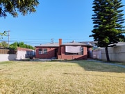 House with big front yard. - 2705 W Ramona Rd Unit 2707