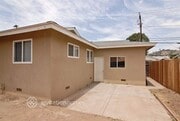 Photo - 2049 E Lincoln Ave House